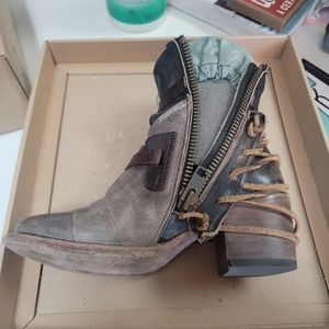 Free bird boots